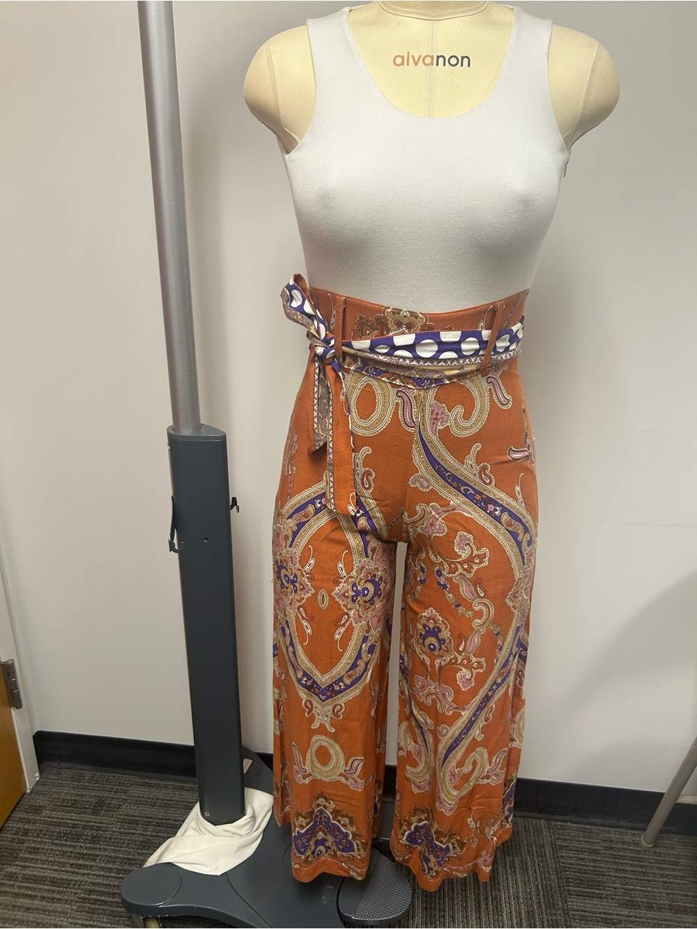 High-Waist Wide-Leg Paisley Pants with Self-Tie Belt - Rust